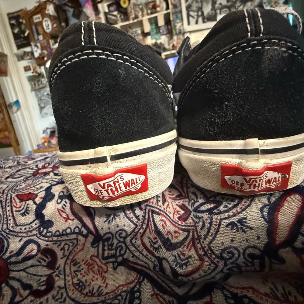 Red Tag VANS. In good shape!! - Picture 6 of 9